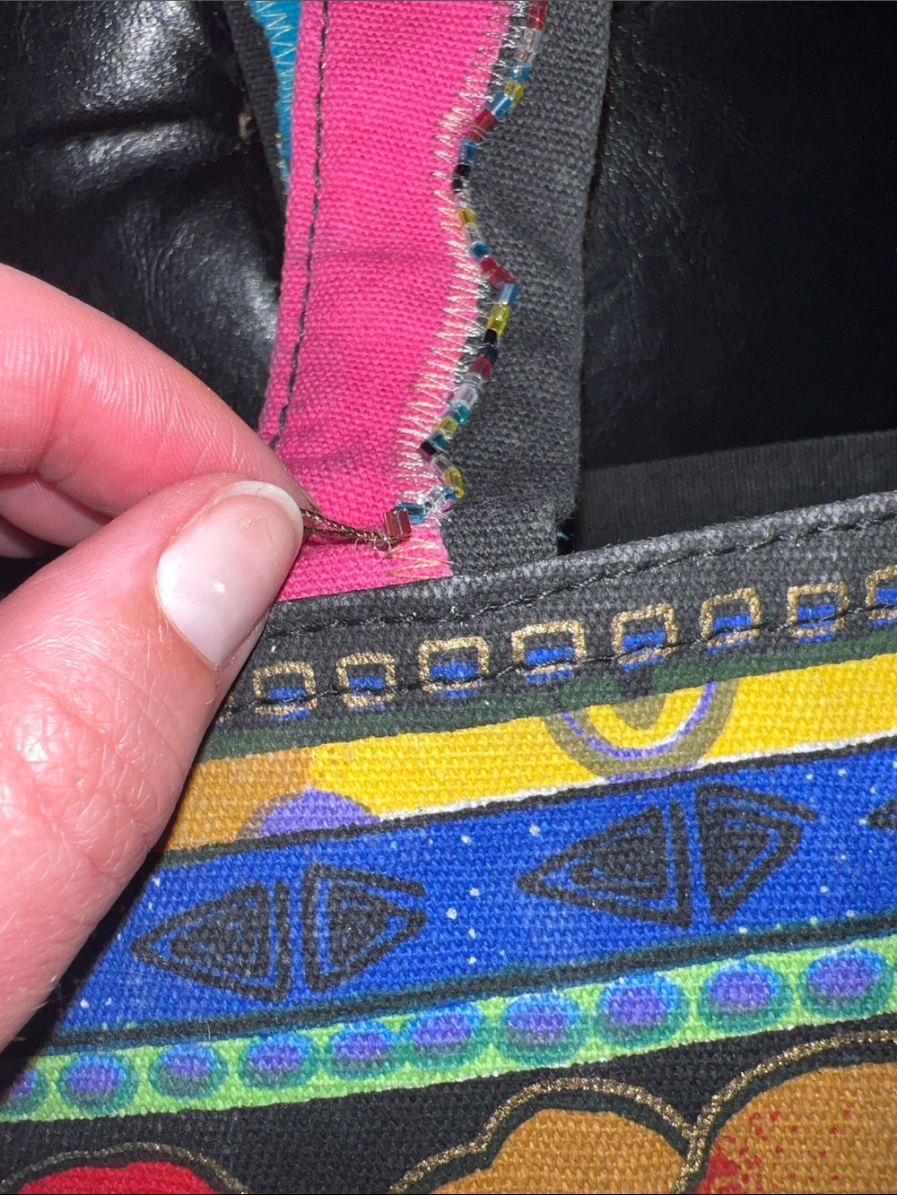 Laurel Burch Colorful Dog Tote - Picture 7 of 16